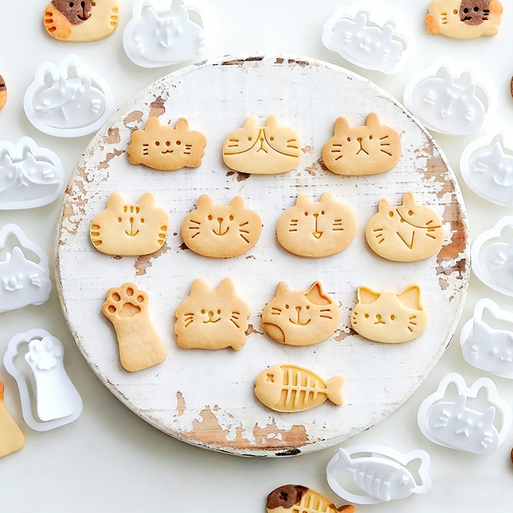 Kitchen Gadgets Website - Cute Kitten DIY Stamp Cookie Cutters